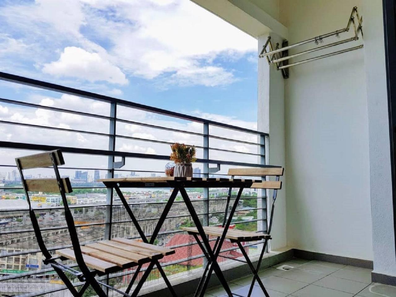 Puchong 8-12 Pax 5Min Lrt Cozy Apartment Ioi Mall Ngoại thất bức ảnh