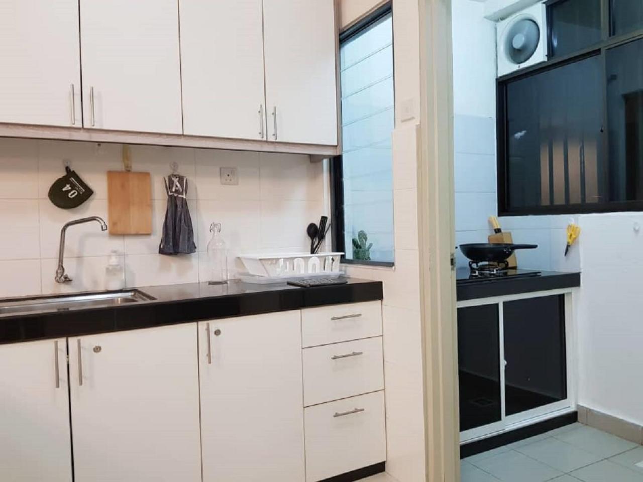 Puchong 8-12 Pax 5Min Lrt Cozy Apartment Ioi Mall Ngoại thất bức ảnh