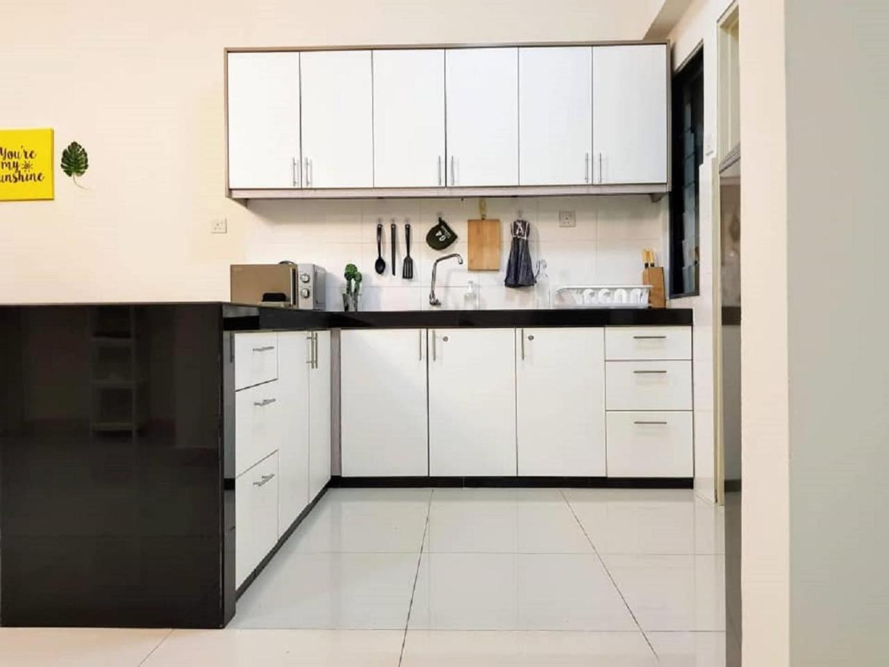 Puchong 8-12 Pax 5Min Lrt Cozy Apartment Ioi Mall Ngoại thất bức ảnh