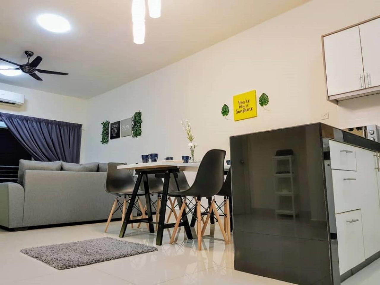 Puchong 8-12 Pax 5Min Lrt Cozy Apartment Ioi Mall Ngoại thất bức ảnh