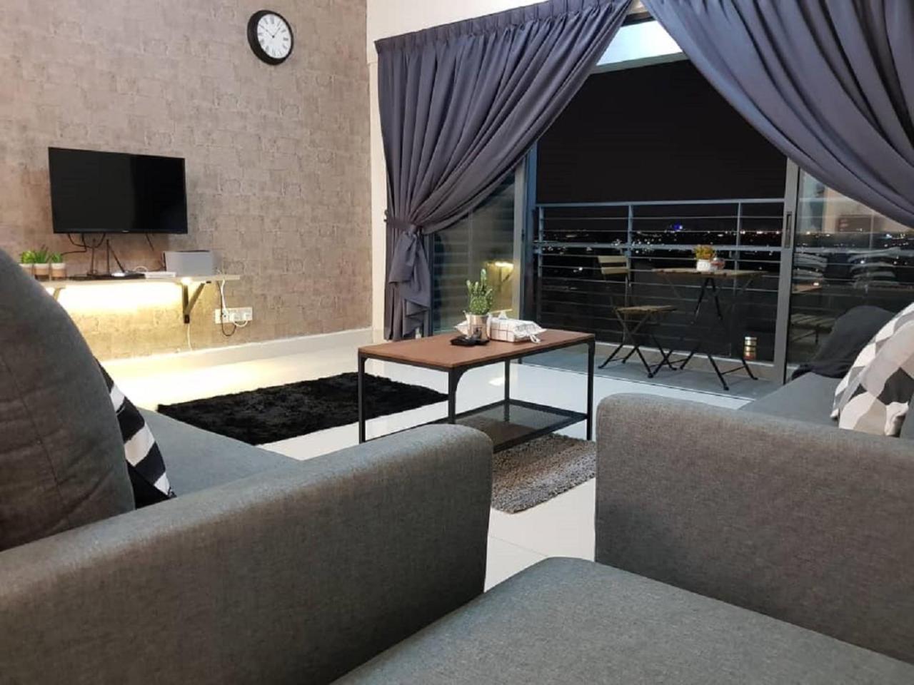 Puchong 8-12 Pax 5Min Lrt Cozy Apartment Ioi Mall Ngoại thất bức ảnh